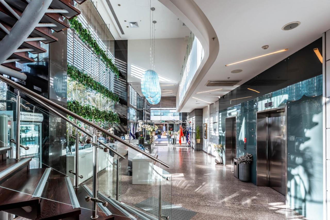 Benjamin Business Hotel Herzelia Exterior foto