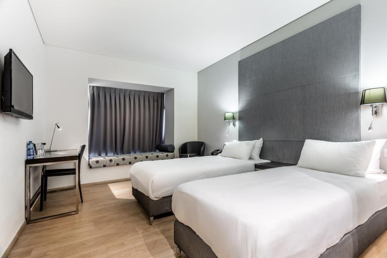 Benjamin Business Hotel Herzelia Exterior foto